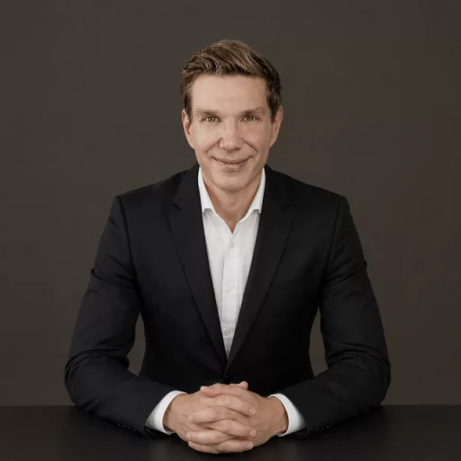 FlexOS founder